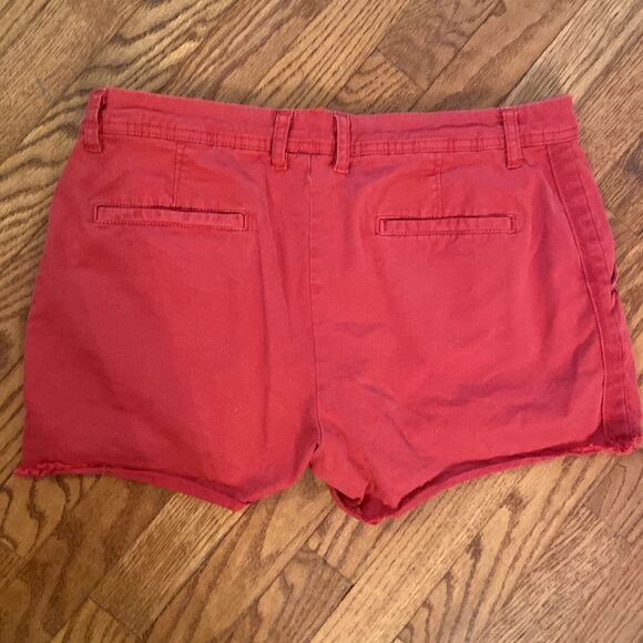 Womens shorts - not sure of brand,size, measures like a 10 - red - Picture 7 of 9